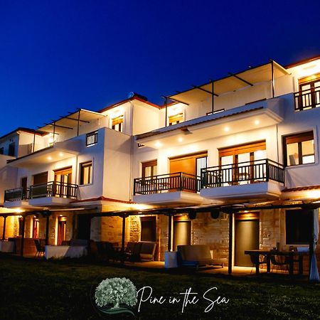 Pine In The Sea Nikiti-Sithonia Apartment Bagian luar foto