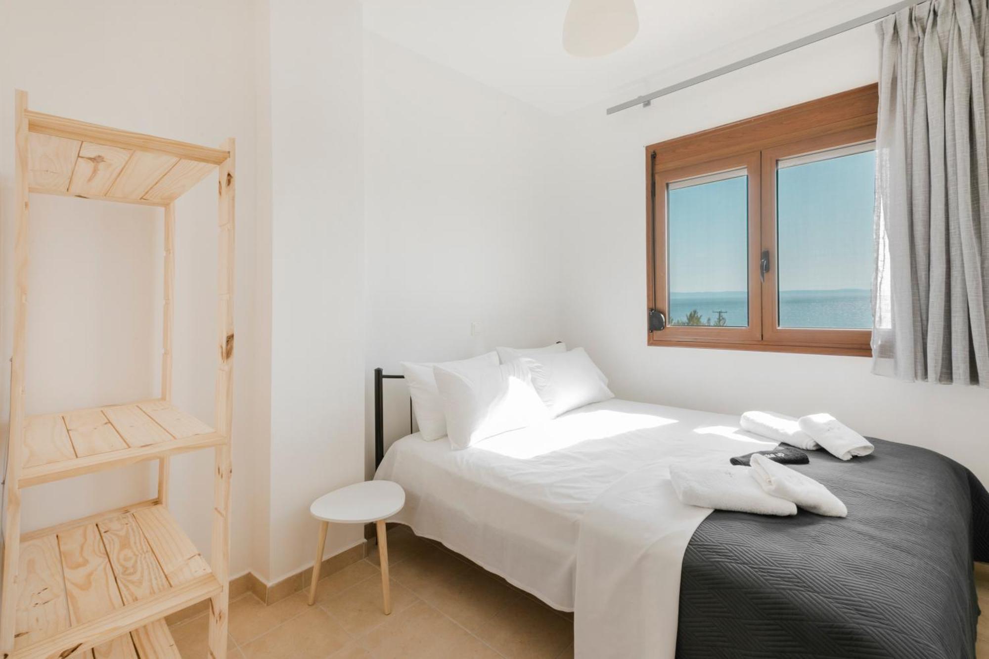 Pine In The Sea Nikiti-Sithonia Apartment Bagian luar foto