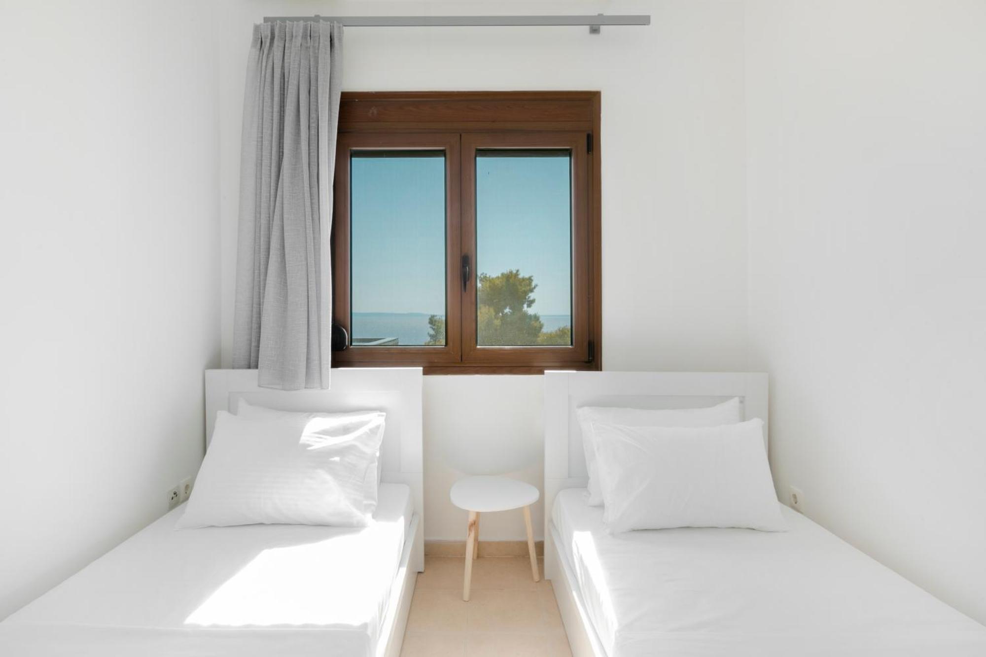 Pine In The Sea Nikiti-Sithonia Apartment Bagian luar foto